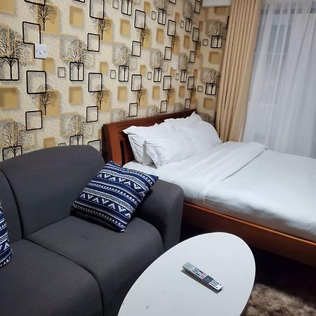 Apartamento Lovely & Cozy Compact Studio Near Airport With Rooftop View Nairobi Exterior foto