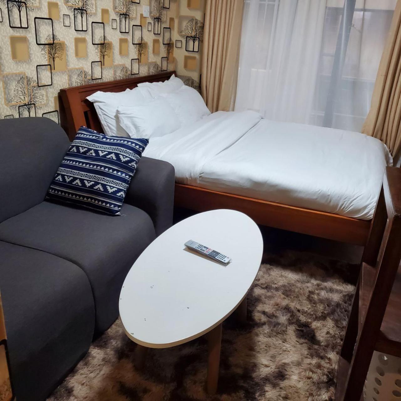 Apartamento Lovely & Cozy Compact Studio Near Airport With Rooftop View Nairobi Exterior foto