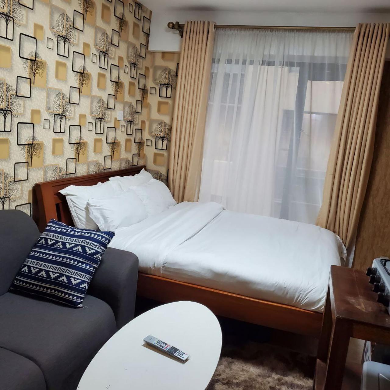 Apartamento Lovely & Cozy Compact Studio Near Airport With Rooftop View Nairobi Exterior foto