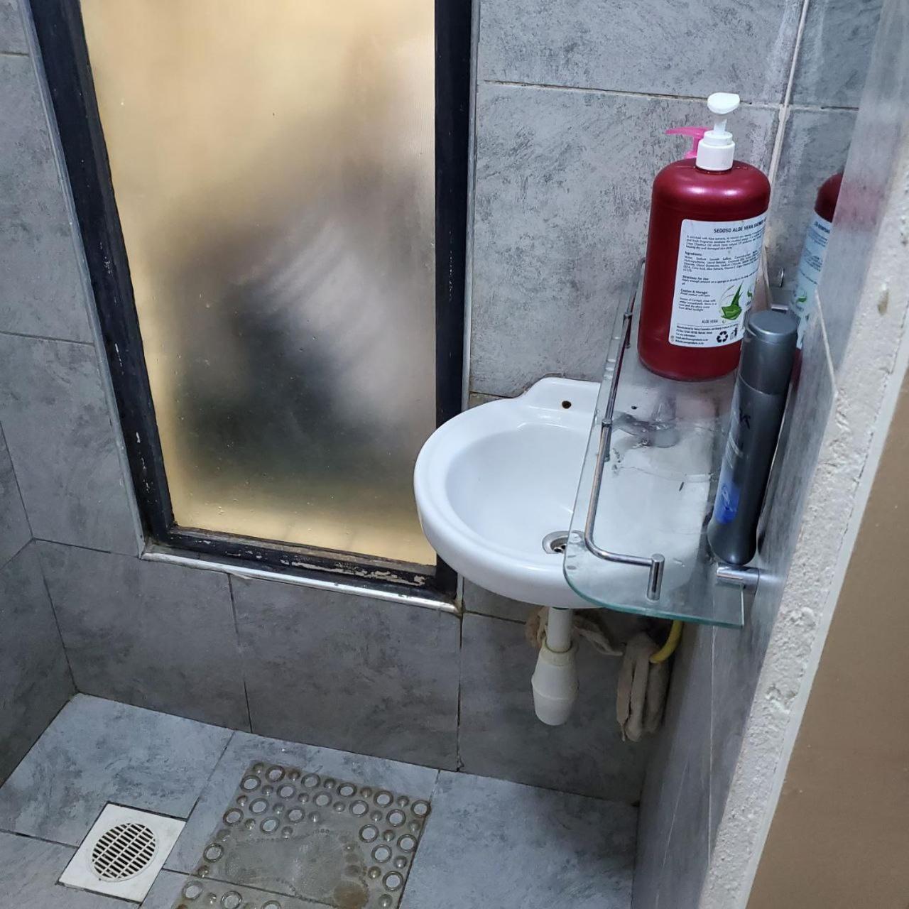 Apartamento Lovely & Cozy Compact Studio Near Airport With Rooftop View Nairobi Exterior foto